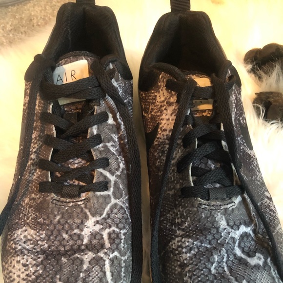 Snake print Nike Air Max - Picture 2 of 2